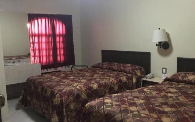 Hotel Flores Hills