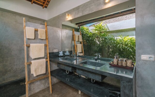 Villa Teman-Luxury 4BR Villa in Seminyak