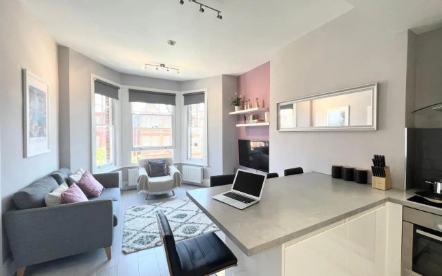 2 Bedroom Apartment in South Hampstead
