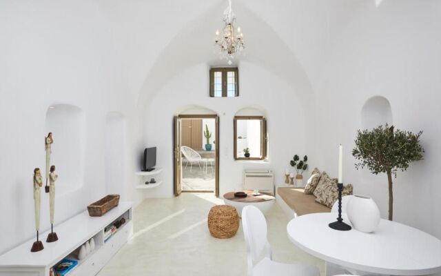The Small Architect'S Villa Santorini