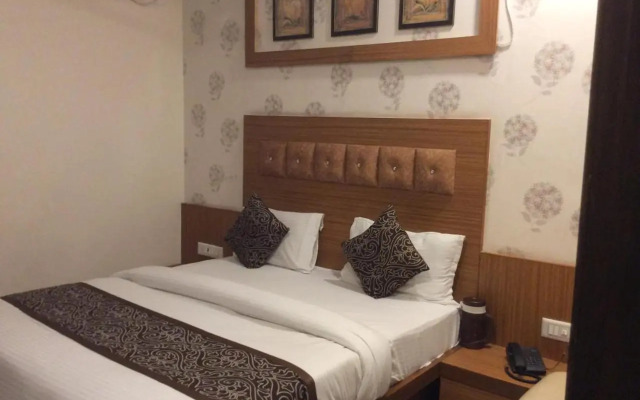 Hotel Rk Palace