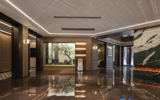 Yayue Hotel (Wuhu Nanling Square)