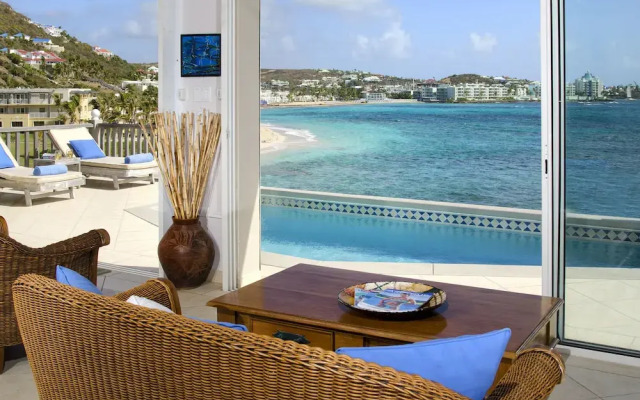 Beach House Younes by Island Properties Online