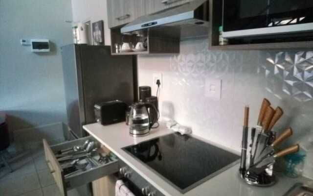 Apartment In Rosebank Johannesburg