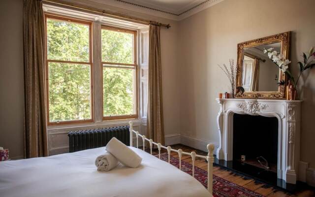 Lawrence Street Apartment