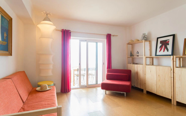 Maresia - Beachfront Peniche Apartment