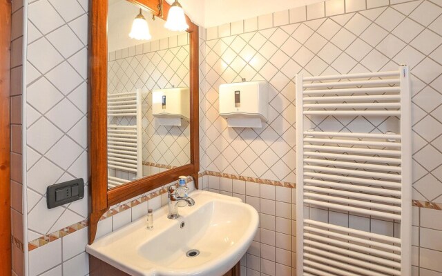 Stunning Home in Cimolais With 4 Bedrooms and Wifi