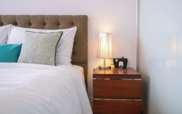 Tyms Family 2BR 1BA Apt Xujiahui Center