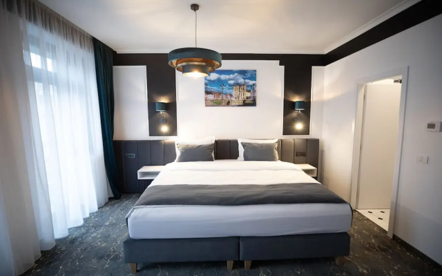 Opera Hotel