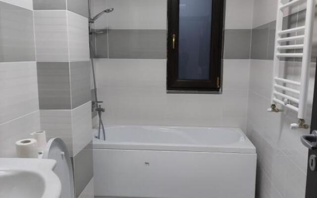 Bya Brown Residence