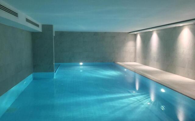 Studio Flat-One Room in lux residence near Taksim-Beyoglu