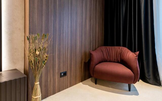 Woodside Apartment 218