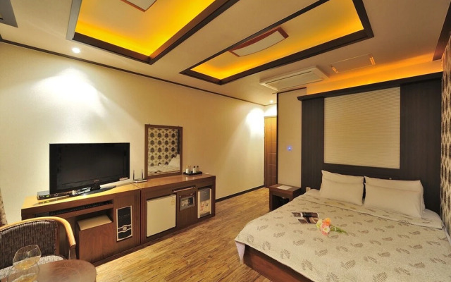 Anmyeongdo Moma Motel