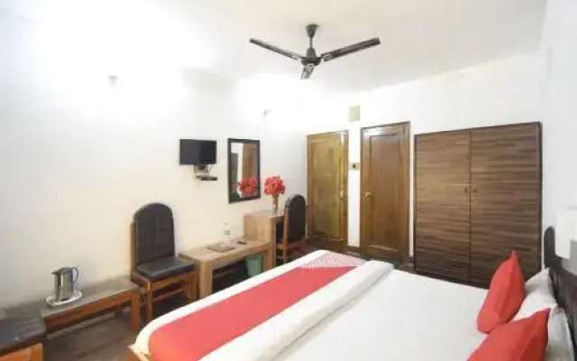 OYO 16980 Akbar's Retreat