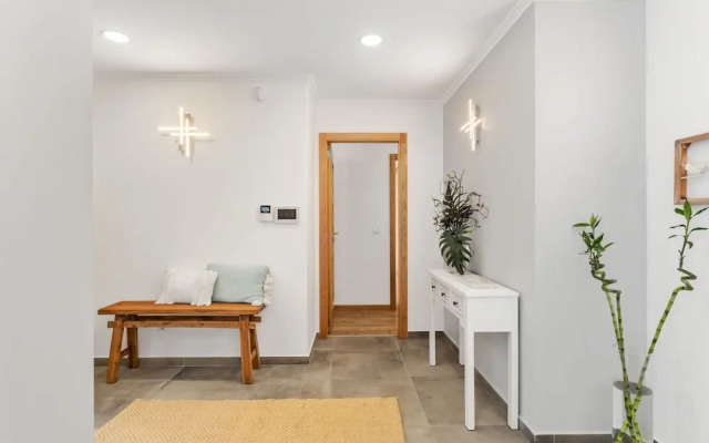 Villa Cam lia by Homie