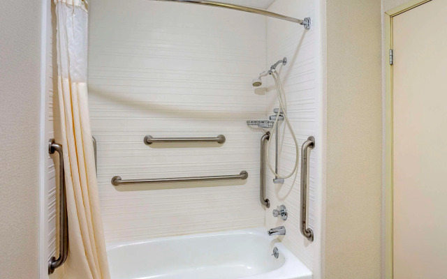 Quality Suites Moab near Arches National Park