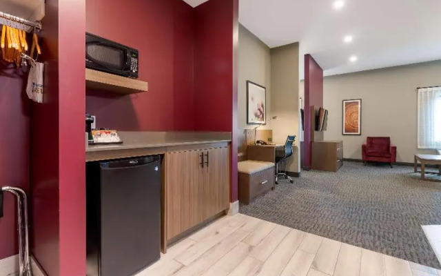 Best Western Plus Dauphin