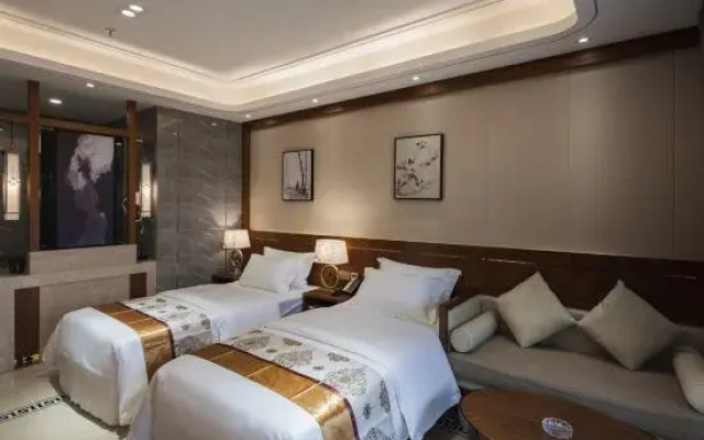 Lingshui dream Sky Lake Hot Spring Hotel