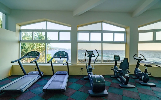 Itsandra Beach Hotel & Resort