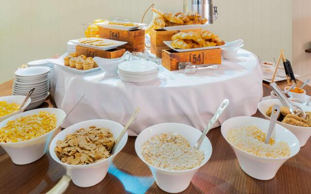 Cedar Court Huddersfield