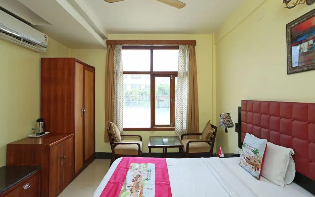 Capital O 1463 Surya Beach Inn