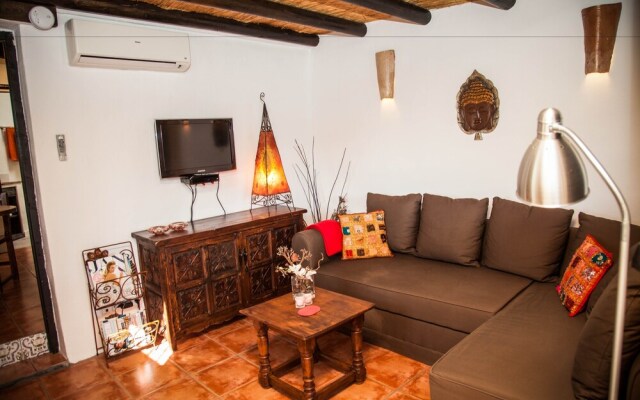 Casa Alora