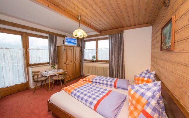 Hölzl Bed & Breakfast