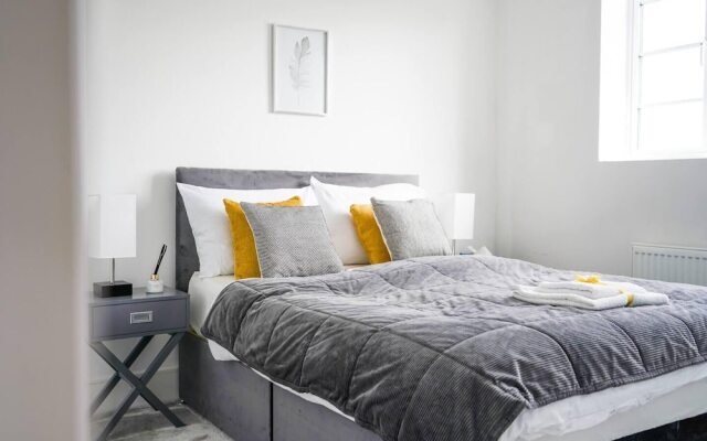 Livestay- Perfect For Contractors Luxury Apartment