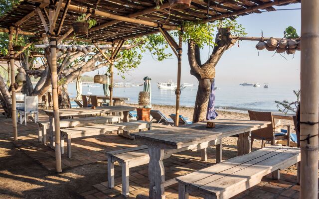 Amertha Bali Villas Beach Front Resort and Spa