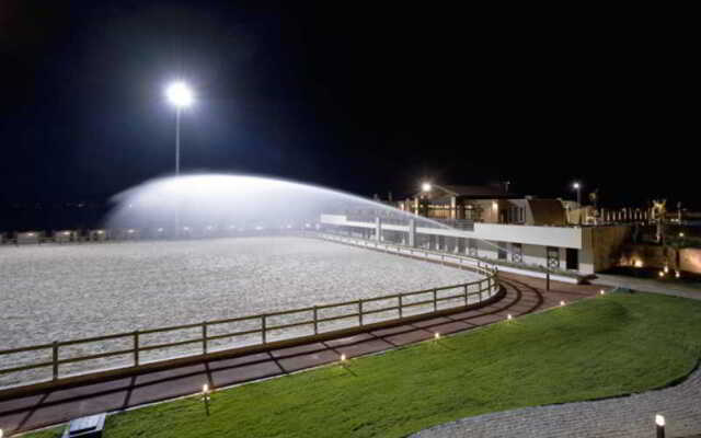 Konvoy Hotel & Country Club