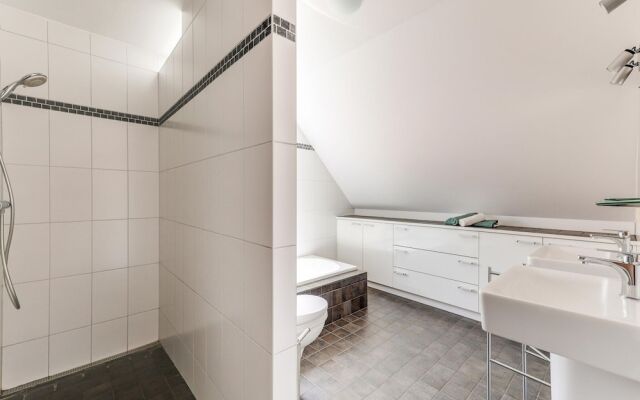 Cottage on Sheep Farm With Gelateria