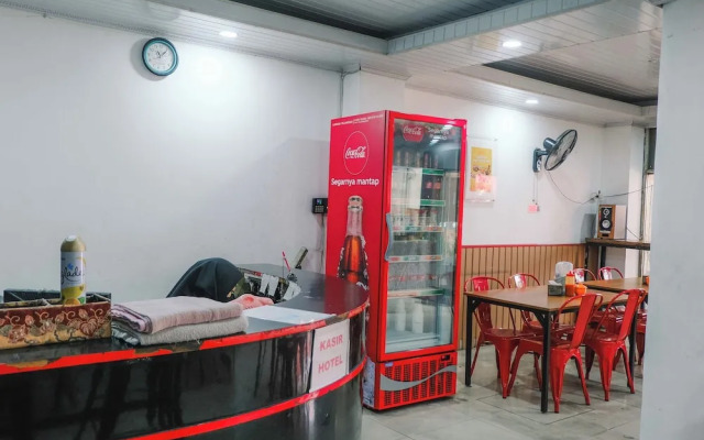 King Stone Hotel by ZUZU