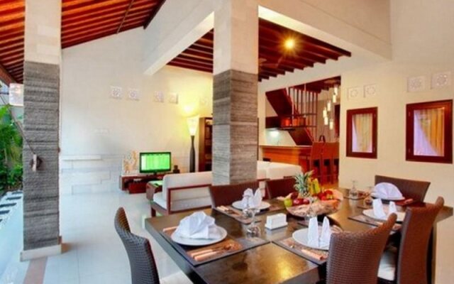 Villa Adhyatma