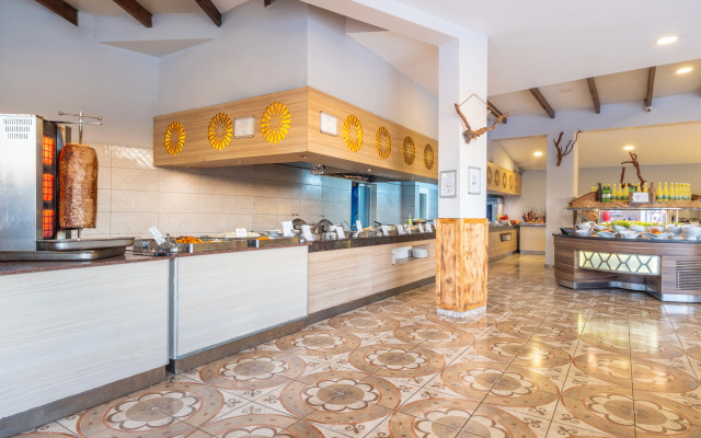 Sahra Su Holiday Village & Spa