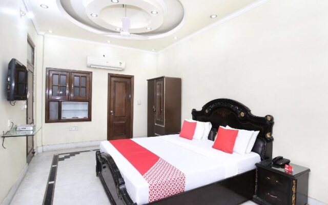 Hotel Dhingra Residency