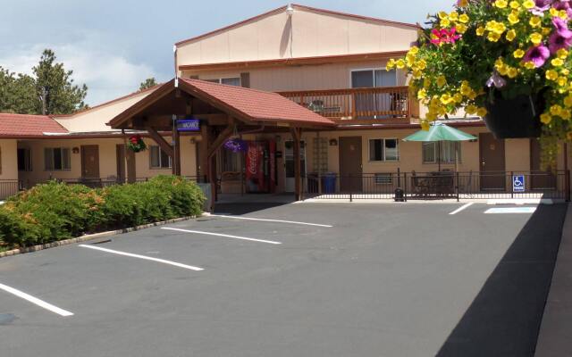 Peak To Peak Lodge