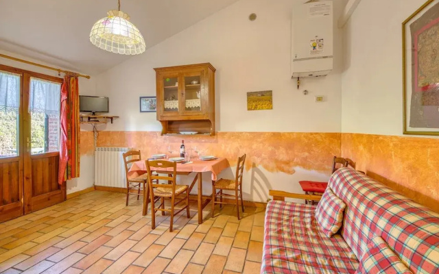 Mustard apt With Shared Pool
