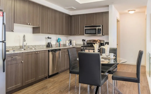 Global Luxury Suites Foster City