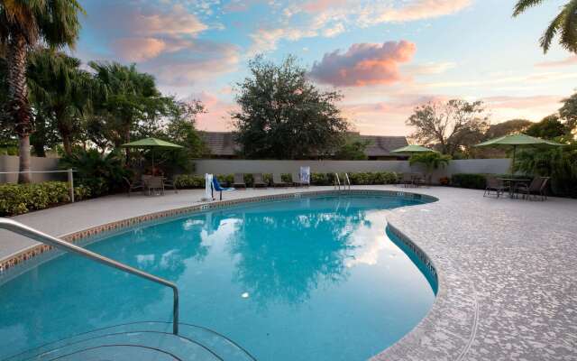 La Quinta Inn & Suites by Wyndham Coral Springs South