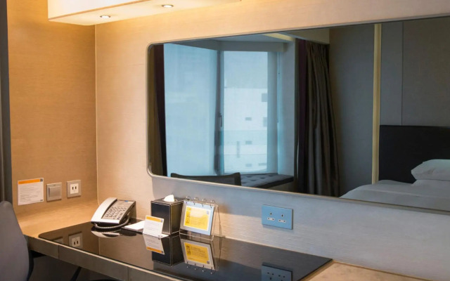 Royal Plaza Hotel