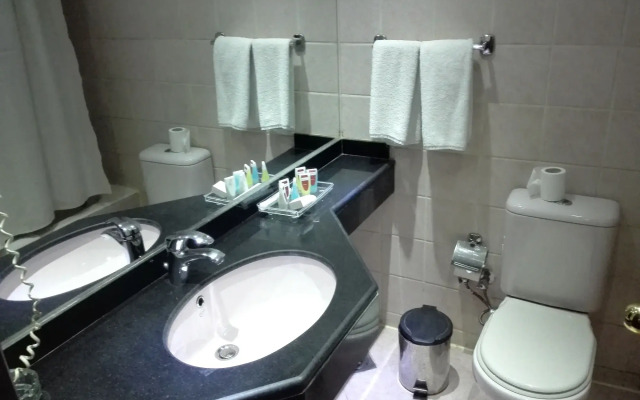 Aracan Pyramids Hotel