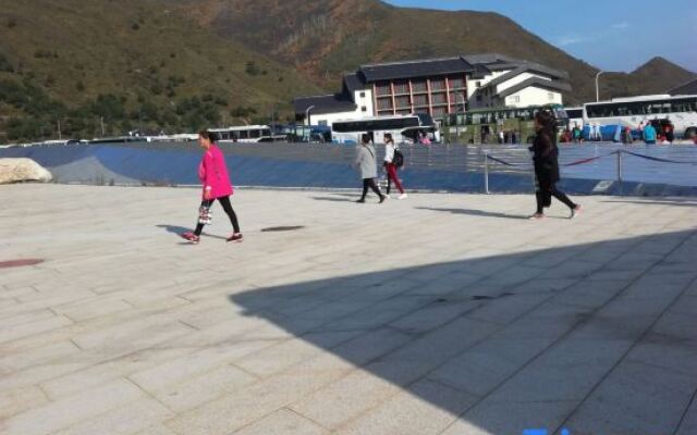 wutaishanhuhubinguan