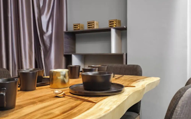 Urban Getaway Trendy Polanco Home Office