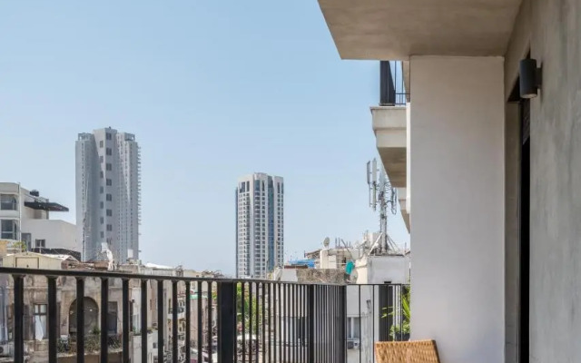 Trendy apartment next to Levinsky market