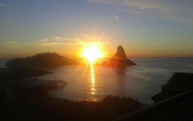 B&B Epos Acitrezza