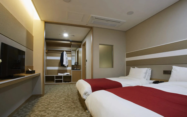 THE RECENZ Dongdaemun