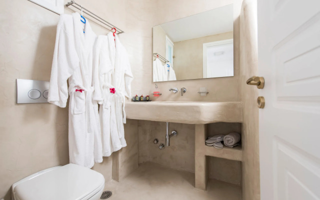 Cycladic Islands Hotel & Spa