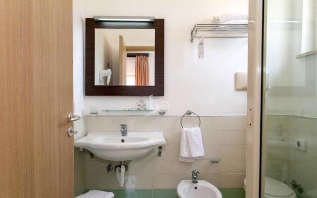 Курортный отель Club Esse Sunbeach