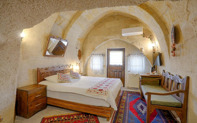 Tulip Cave Suites
