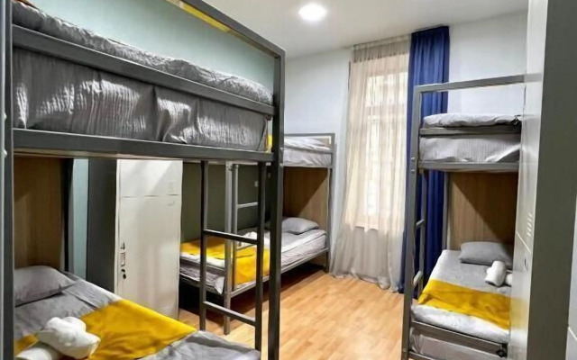 Queen Hostel